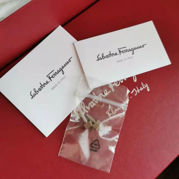 Salvatore Ferragamo Vira Bow Pump Shoe - Picture 6 of 7